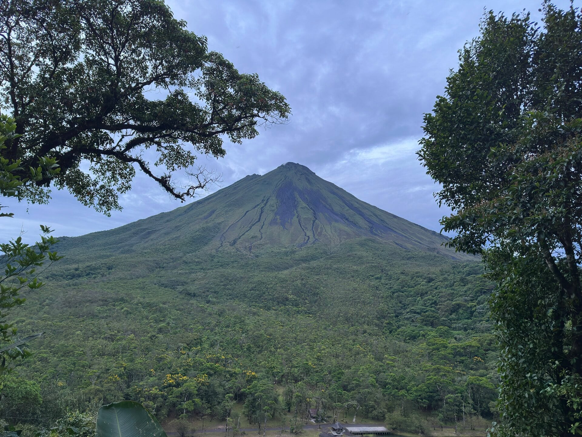 Costa Rica Explained 2026: The Country, Its Politics, Its Economy and What to Watch